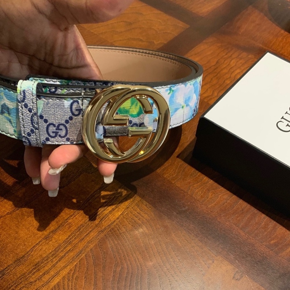 Gucci belt